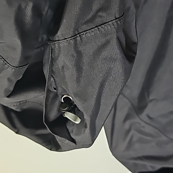 The North Face black zip up hooded jacket medium - Picture 7 of 8